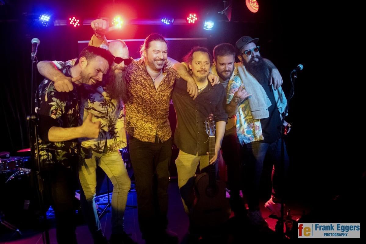 MUUUUUUCHAS ganas ya de entrar el 18/10 en <a href="/Almo2bar/">Almo2Bar Bcn</a> a celebrar nuestro bolo 500 por todo lo alto! Será una noche única con un setlist muy especial, invitados, sorpresas...

Conseguid ya vuestras entradas anticipadas aquí: entradium.com/events/alma-de…  

VENIROOOOSSS!