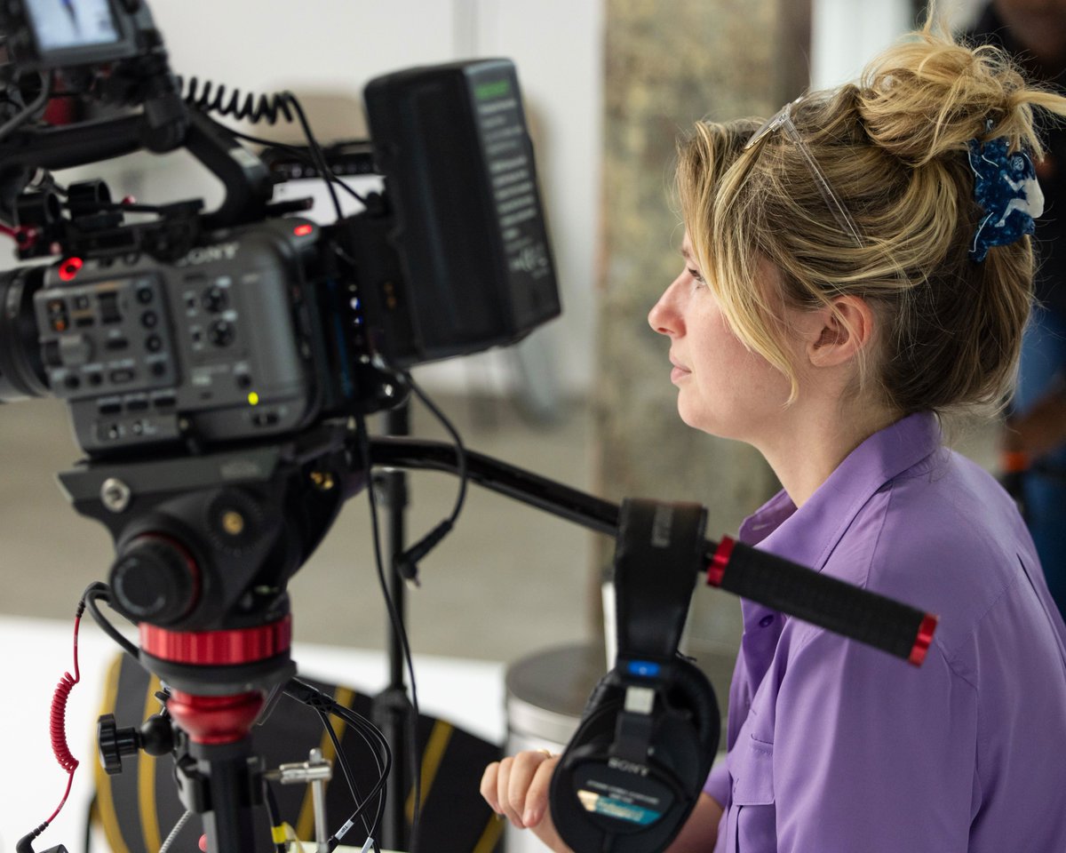 TargetMktng's tweet image. Behind the scenes with the incomparable #TMDAuthor @PaulaDavisSRI! 📷 It was an absolute pleasure to collaborate—Paula’s insights on leadership and community building felt like a masterclass for our team. #TMDInAction