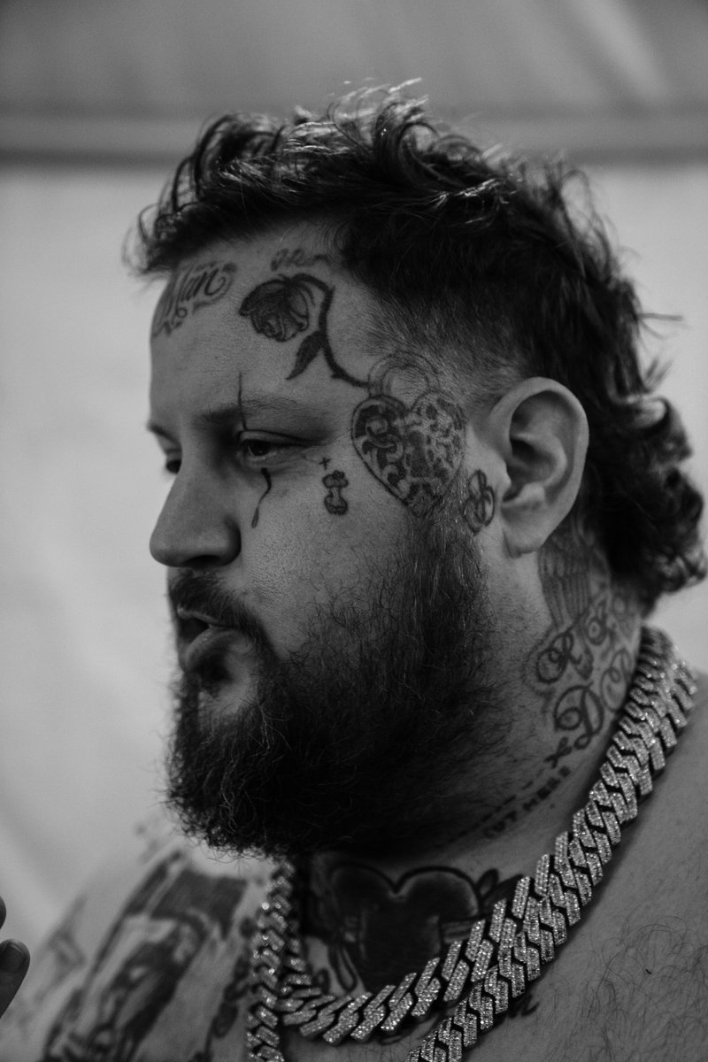 JellyRoll615's tweet photo. Beautifully Broken