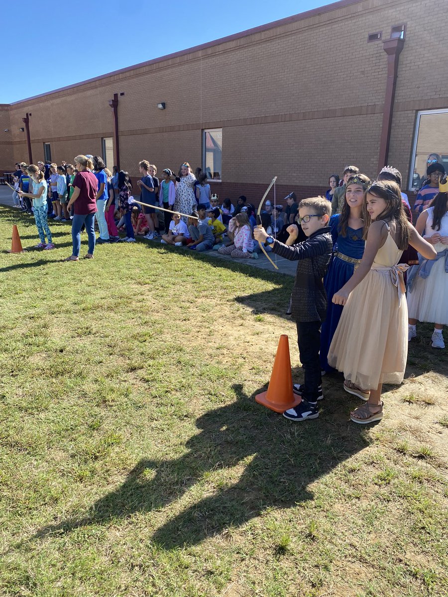 Bailey Station tweet media