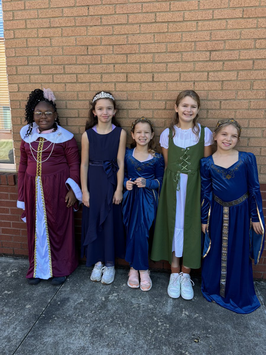 Bailey Station tweet media