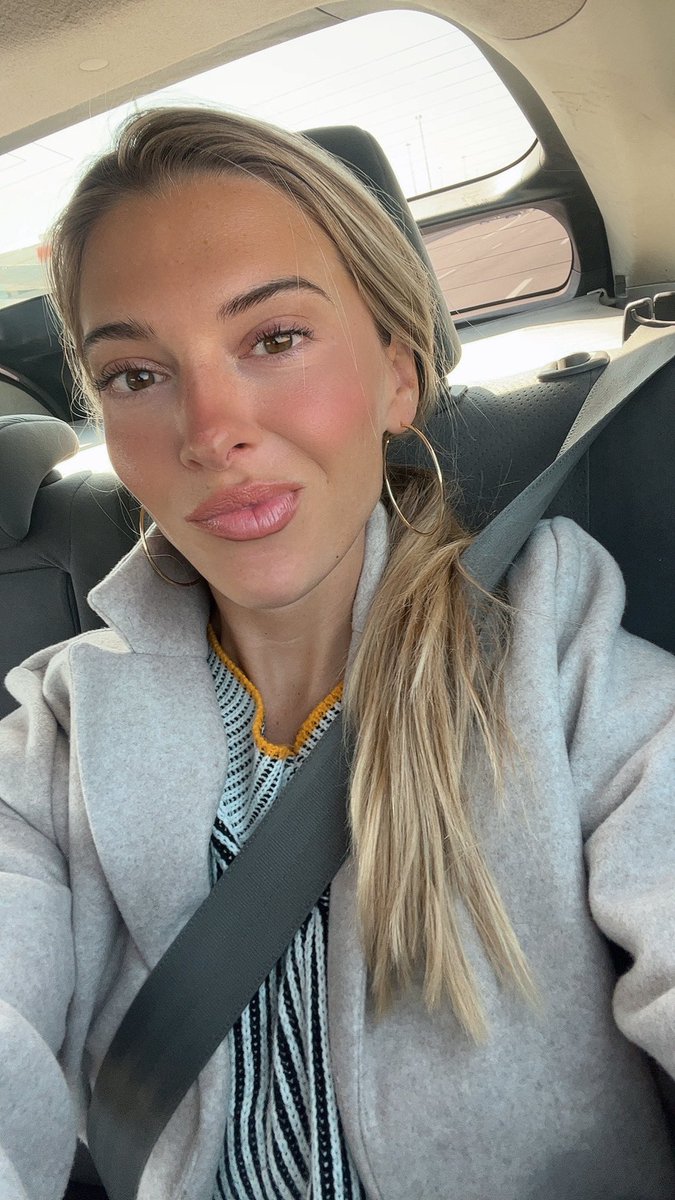 Taylor Mathis tweet media