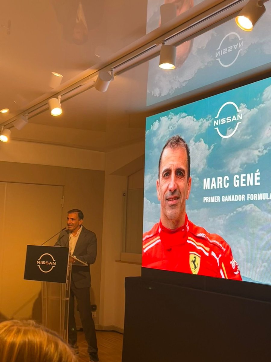 Hoy en Barcelona se ha celebrado una ceremonia en honor a Daniel Young, fué una gran persona y brillante ejecutivo de Nissan España. Su apoyo a la Fórmula Nissan fué vital para mi carrera deportiva y posterior llegada a la F1. <a href="/Nissan_ESP/">Nissan España</a>