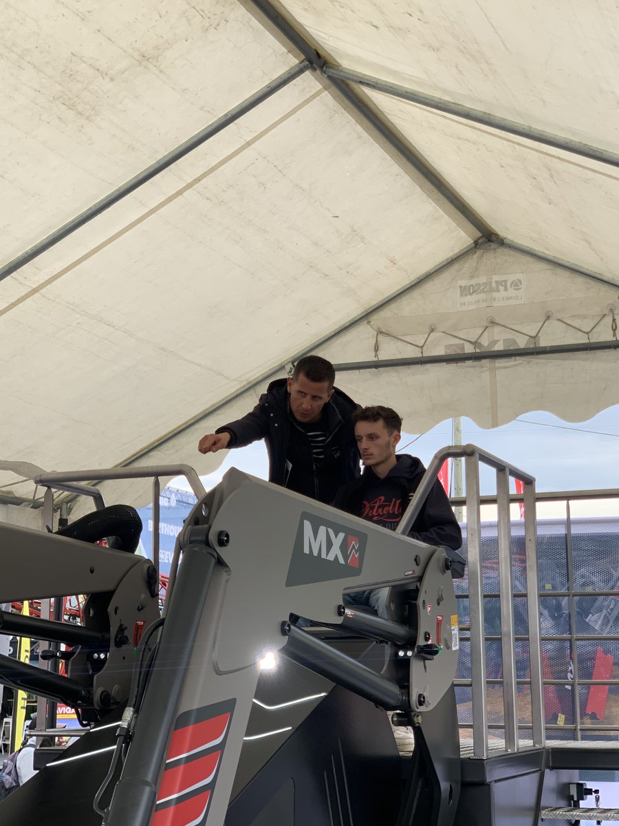 Nos étudiants au Sommet de l’Élevage ! 🚜

Pendant 3 jours, nos étudiants ont présenté la filière maintenance des matériels agricoles sur le stand de <a href="/SEDIMAsyndicat/">SEDIMA</a>.

Un grand merci à eux pour avoir partagé leur parcours avec passion ! <a href="/CfaLimousin/">CFA Académique du Limousin</a> <a href="/aclimoges/">Académie de Limoges</a>  <a href="/NvelleAquitaine/">Nouvelle-Aquitaine</a>