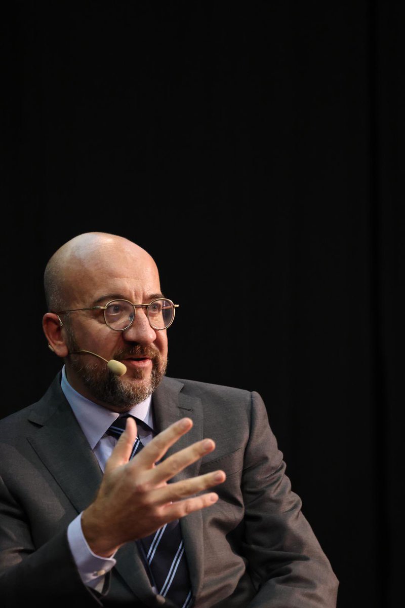 CharlesMichel's tweet photo. Europe should be a long-term home for start-ups & businesses, with access to capital and the support they need to thrive.

The digital revolution and AI are extraordinary drivers of progress and they must serve people, freedom, and human rights.

We must invest in our digital and green future, cut red tape for our businesses, and support innovation.

#OdooExperience