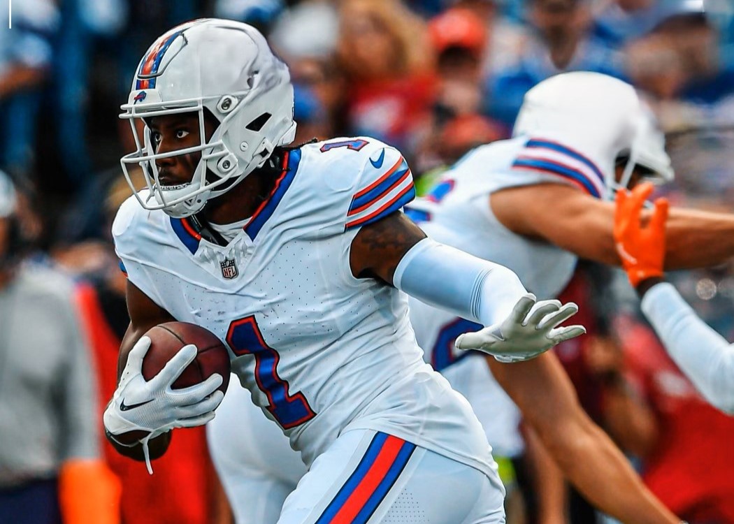 We are pleased to announce that current Buffalo Football WR Curtis Samuel will be appearing on Fri, Nov 1 <a href="/BataviaDowns/">Batavia Downs Gaming & Hotel</a>. Signing times to be announced at a later date. Order your presale tix today for all confirmed guests by visiting Legendsandstars.net