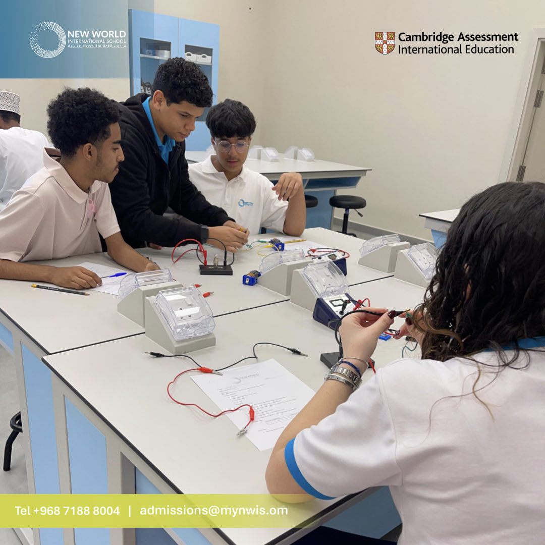 nwismuscat's tweet image. Grade 10 IGCSE students exploring the wonders of electricity! ⚡🔋 Using an ammeter, they’re measuring the electric current in a simple circuit, learning hands-on about how energy flows.
#IGCSEPhysics #HandsOnLearning #FutureScientists #STEMInAction