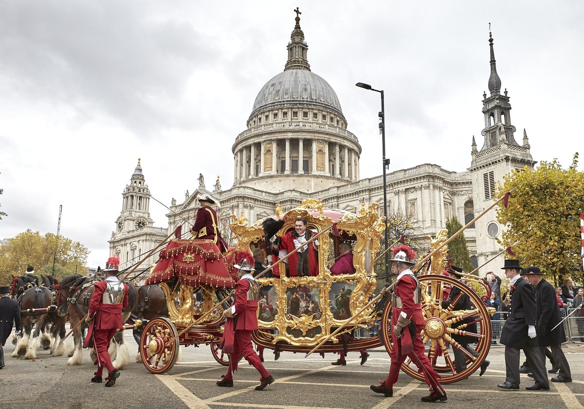 cityoflondon's tweet image. The @lordmayors_show takes place on Saturday 9 November from 11am, bringing together over 7,000 people, 250 horses, and over 50 decorated floats. Join the crowds or watch the live #BBC1 coverage on the day! @citylordmayor #DestinationCity #LordMayorsShow bit.ly/4ez1v2s