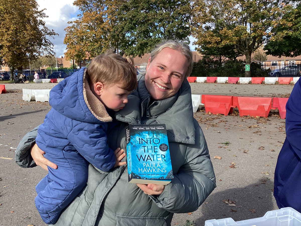 griffinprimary's tweet photo. Thank you for your enthusiasm at today’s book swap. The sun was out and lots of children and adults took a free book home.❤️📚# #gpsreading #readingforpleasure https://t.co/M7I5NS6Lma