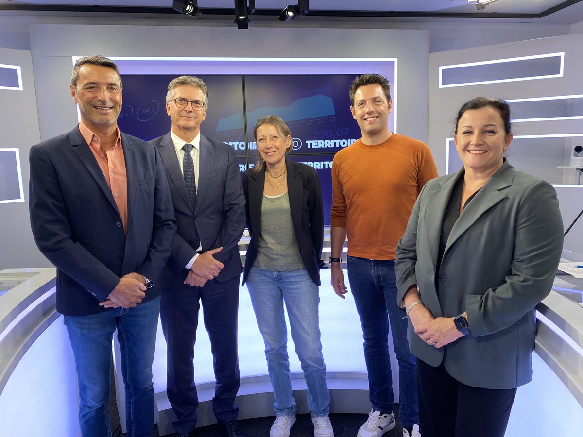 L’émission #TerritoireEco est en ligne. Animée par <a href="/ChristianHUAULT/">Christian HUAULT</a> parlons  #btp avec <a href="/MoulardPatrick/">Patrick Moulard</a>, #tech et médical avec <a href="/Thomas_COTE/">Thomas CÔTE</a>, actu avec <a href="/Tribuca/">Tribune Côte d'Azur</a> et <a href="/KarineWenger/">Wenger Karine</a> et faites un tour en vidéo dans les coulisses de la Verrerie de Biot. 

nicematin.com/amp/economie/l…