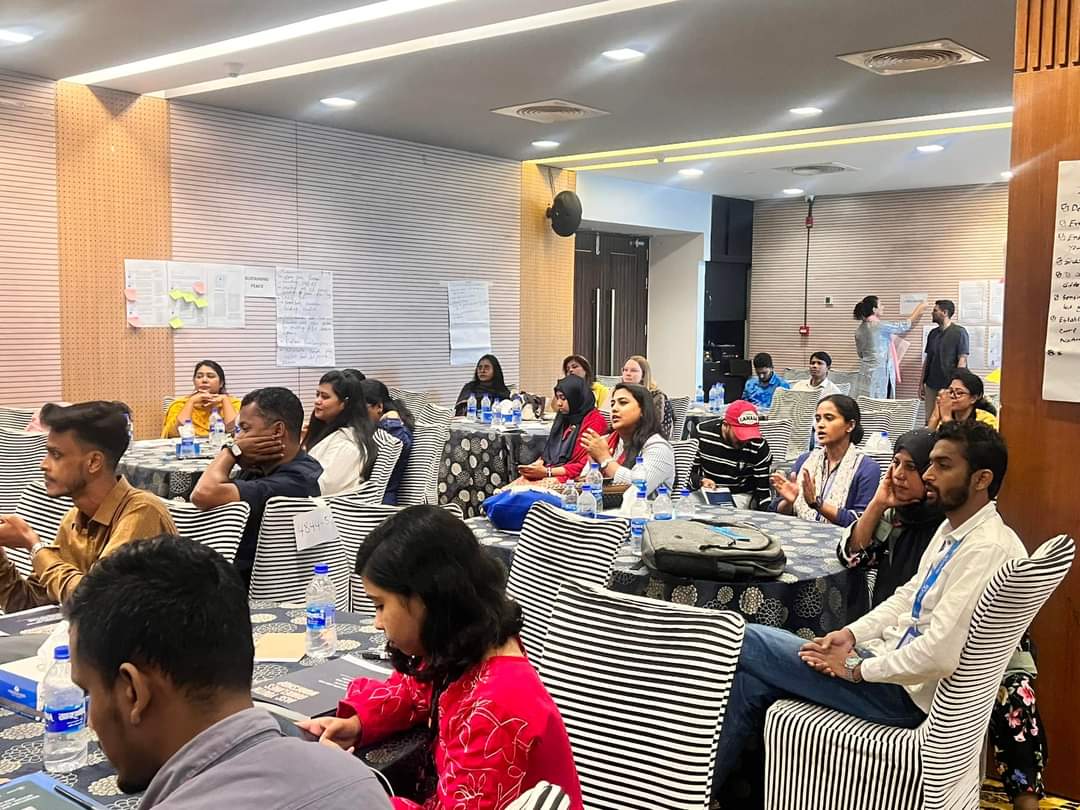 HamidKysar's tweet photo. I was honored to be moderator to lead the pannel discussion IASC guidelines workshop organised by @UNFPABangladesh jn Cox’s Bazar as part of the Youth Working Group. I  focused to ensure meaningful participation of youths from both #Rohingya and #Host community in JRP mechanism. https://t.co/09k14kSDtG