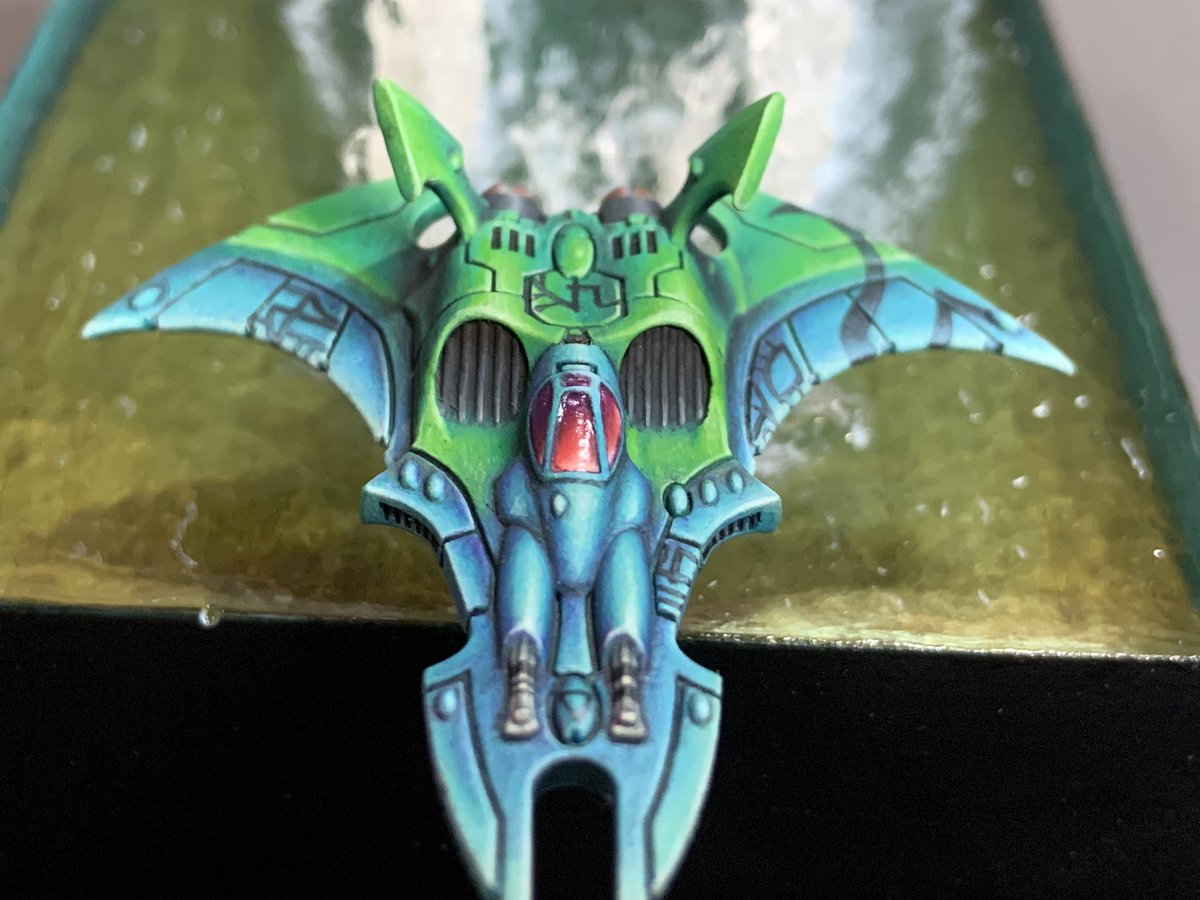 DiamondAlveni's tweet photo. And I’m very happy to finally unveil my finished piece. The last two weeks of the paint job were absolutely hectic, but I think it’s definitely paid off. I can’t wait to see all the other amazing pieces that everyone has painted 

Fingers crossed I can get a pin this year! https://t.co/j782qR85ZI