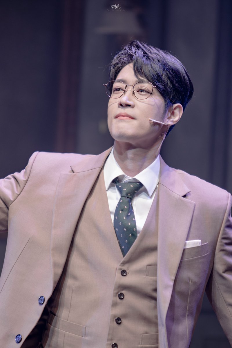 2024.10.03 #미오프라텔로 밤공

스티비 #박영수 배우님

오늘 보정은 여기까지!
간만에 보정할라니까 감이 잘 안 잡히지만

슈티비가 너무 예뻤다...