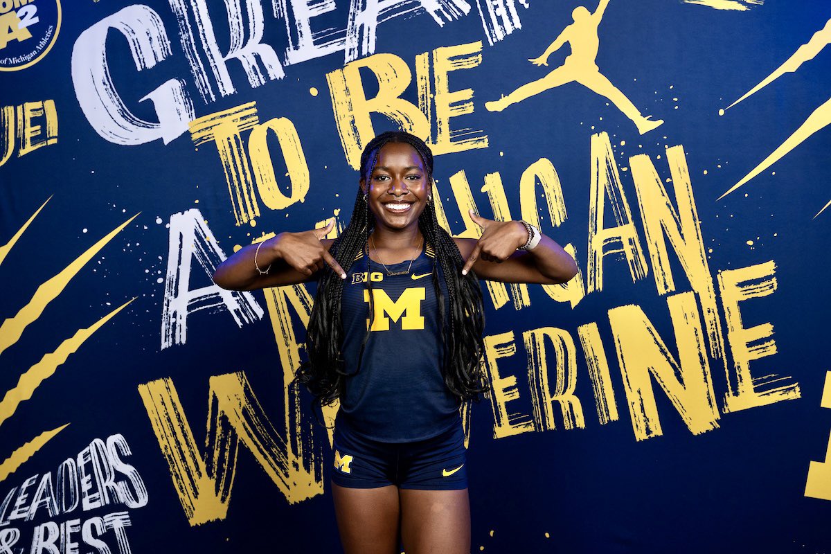 Had a great official visit to University of Michigan !! Go Blue ?? 
#not committed #wolverines #AGTG