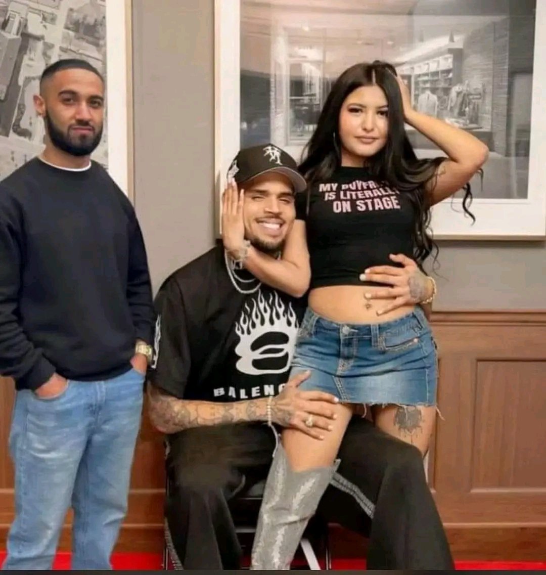 Couple Paid $1,000 to Attend Chris Brown's Meet &amp; Greet👀