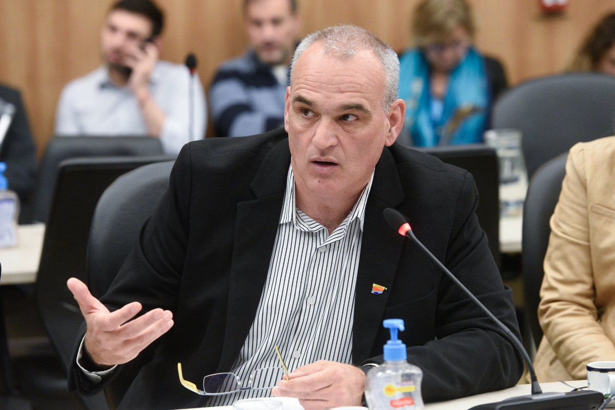 Chubut presentó innovadora resolución sobre emisiones de metano ante la Cámara de Diputados de la Nación

ambiente.chubut.gov.ar/chubut-present…

#AmbienteChubut