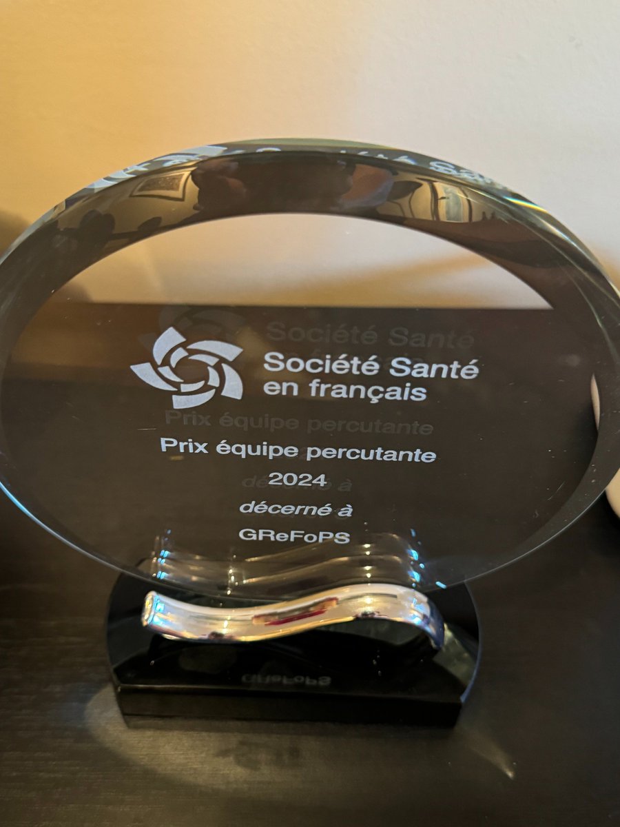 GReFoPS (@grefops) on Twitter photo Le GReFoPS a reçu le Prix de reconnaissance de l'Équipe percutante de la Société Santé en français!
Merci à la Société Santé en français! <a href="/santefrancais/">Société Santé en français (SSF)</a> Le GReFoPS a reçu le Prix de reconnaissance de l'Équipe percutante de la Société Santé en français!
Merci à la Société Santé en français! <a href="/santefrancais/">Société Santé en français (SSF)</a>