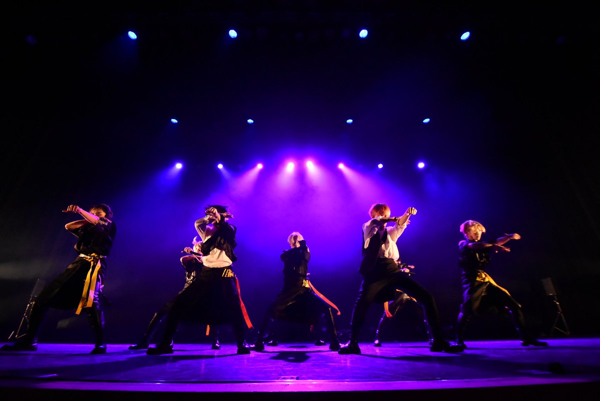 StrongKids_1's tweet photo. そして今回の曲をもちまして、Strong Kidsは解散致します

この大きなステージを準備してくださった主催,スタッフの皆様、いつも写真や動画を撮ってくださるスタッフ様、足を運んでくださるお客様、私たちを客席で応援して下さった他チームの皆様、イベントに関わって下さった全ての皆様に感謝します https://t.co/VmXZNrcXKZ