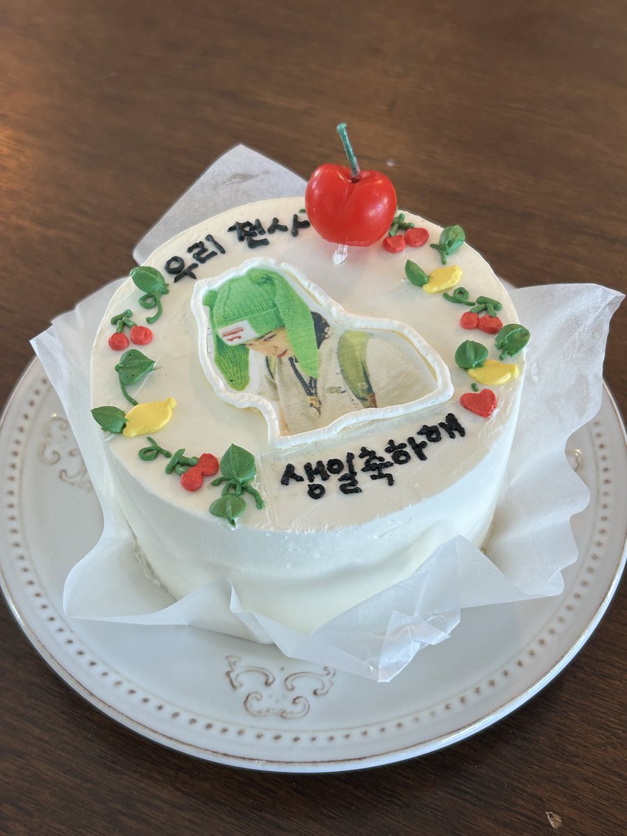 justforill's tweet photo. #ContinueSailingWithIlhoon
#일훈이의_항해가_계속되길_HBD

우리 천사 생일축하해♡ https://t.co/CCDE026Kdf