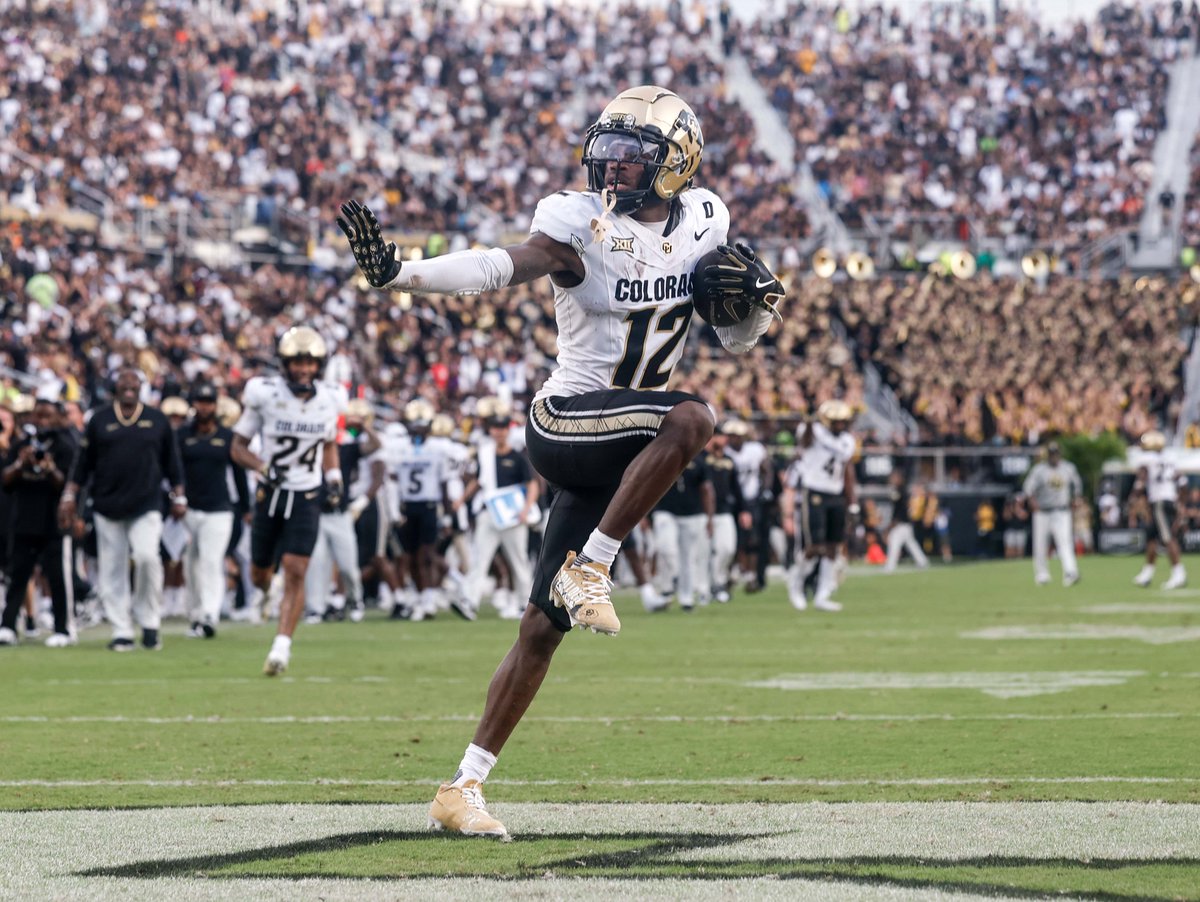barstoolsports's tweet photo. If You Don't Have Travis Hunter As Your Heisman Favorite Right Now, You're Wrong, Says @ESPNBooger https://t.co/zWubcKDn3J https://t.co/tDY5hGiMjh
