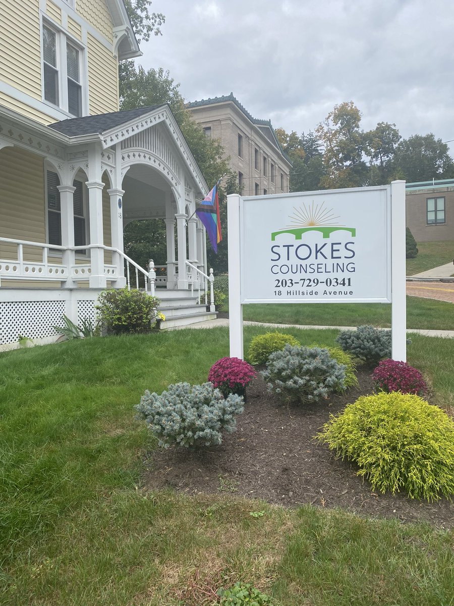 SCounseling's tweet photo. Special thank you to #WesternElementarySchool for our mums! Brightening up the entryways in our Naugatuck offices 💐💜 #StokesCounseling #Fall #YourMentalHealthMatters https://t.co/BvHUEaDK0H