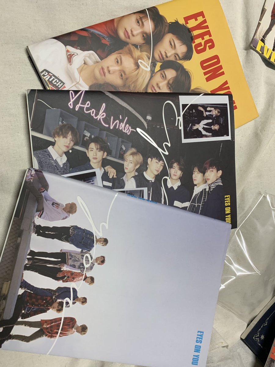 hhamham8's tweet photo. ขายบั้ม eyes on you
🔆บั้มเซ็ตละ 250 บาท
🔆ซื้อ 3 เซ็ต 650 บาท
- การ์ด3ใบครบ✅
- โปสเตอร์✅
- ซีดี✅

ค่าส่ง 50 บาท

#ตลาดนัดอากาเซ่ #ตลาดนัดกัซ #ตลาดนัดgot7 #got7 #ขายของสะสมgot7 https://t.co/9AlMeRxL9c