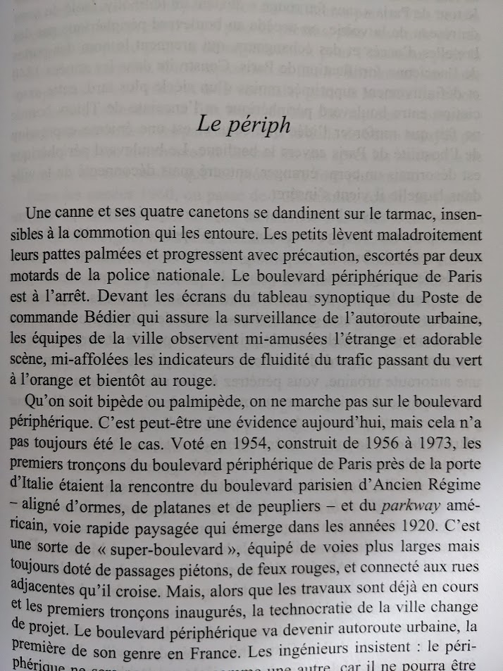 Débat autour du Périph' parisien : seulement une question de vitesse ? L'analyse de <a href="/ESzeftel/">Eve Szeftel</a> dans <a href="/libe/">Libération</a> et l'occasion de citer l'excellent texte de @JustinienT et son livre The Zone : an alternative history of Paris paru chez <a href="/VersoBooks/">Verso Books</a> et bientôt en VF chez B42 <a href="/EditionsFayard/">Fayard</a>