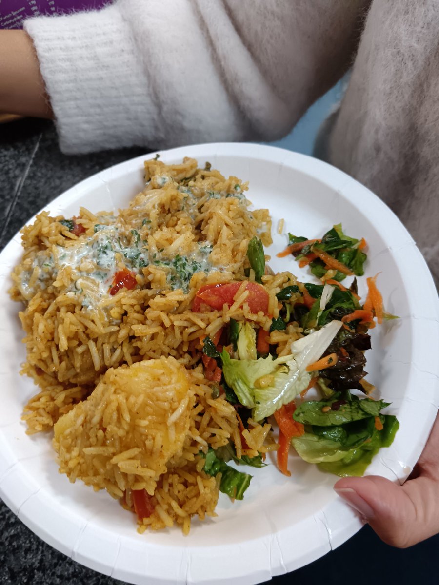 HelloLOVO's tweet photo. Serving up smiles and flavor! 🍛 Chicken Biryani made with love by our LOVO volunteer using the finest @tildarice A hearty meal for a great cause! 🙌💛
Ingredients: Chicken, Tilda Basmati Rice, onions, tomatoes, yogurt, biryani masala, garlic, ginger, and fresh herbs #MadeWith💕 https://t.co/ZcdsctWQ0Z