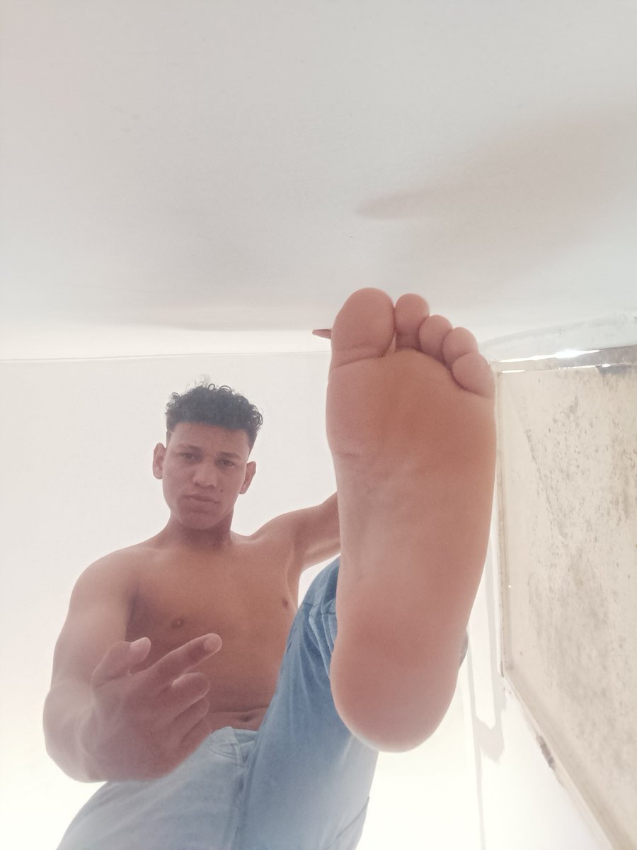 FeetMasterSmith's tweet image. Who are they going to drain today? DM will be open 😈
🦶🏿🦶🏿🦶🏿
 🤑🤑🤑
🏧🏧🏧
@MASTER_UPDATES @nick_gtwb @RT4Masters2 @rt_feet @findominfluence @MASTERS_PROMOS #feet #feetmale #master #cashslaves #findom #macrophile #fags #feetcrush #feetworshi̇p #feetlove