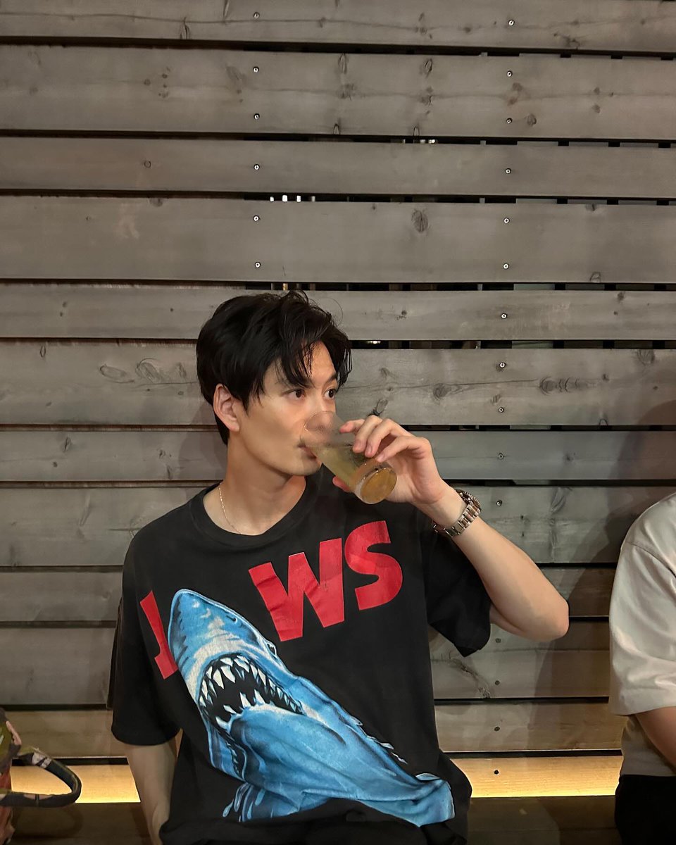 #오카다마사키 #岡田将生
오른쪽사진미쳤다