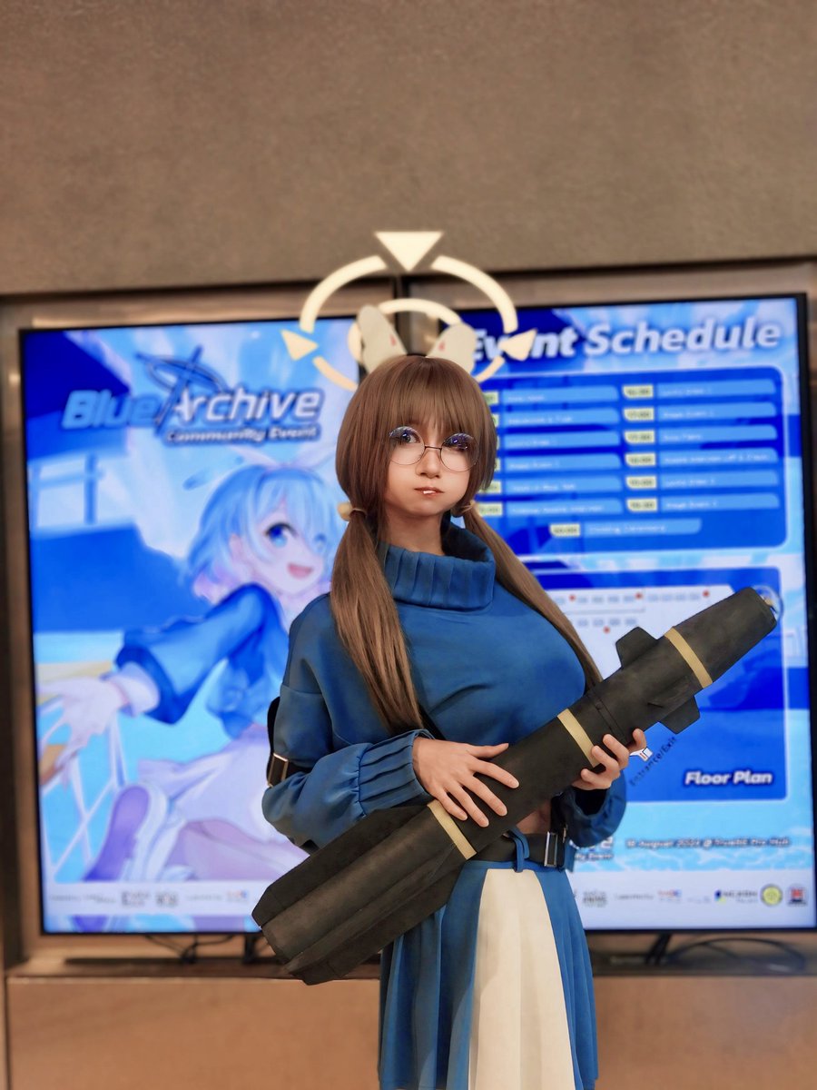 KyrieCosplay's tweet photo. Aiming for the target 🎯!!!
#BlueArchive #Cosplay #BlueArchiveCosplay #KazekuraMoe #MoeKazekura #Moe #Kazekura #UH60 https://t.co/msqfmUqVOx