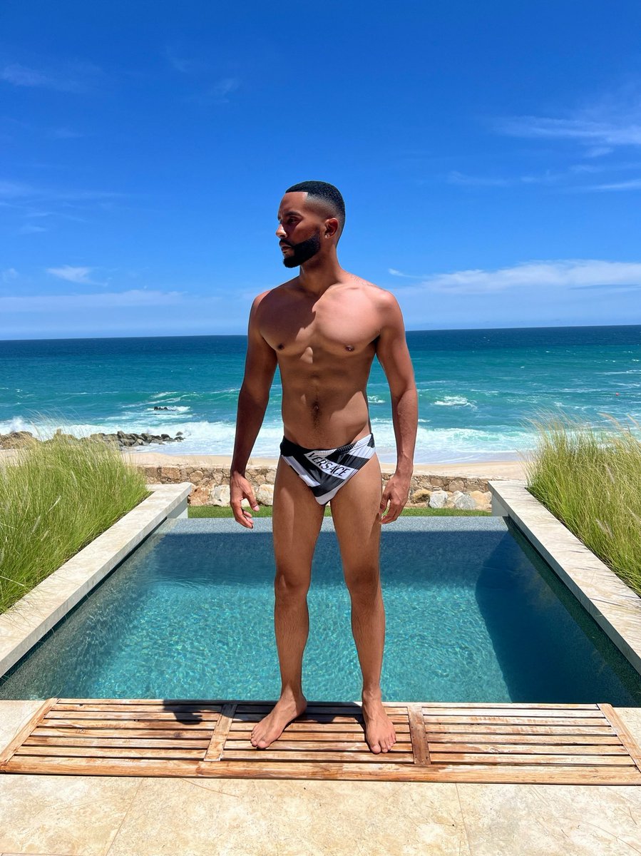 mixedblklatin's tweet photo. Days in the sun ☀️ @rightbymen #rightbymen https://t.co/2xhQaX8iC4