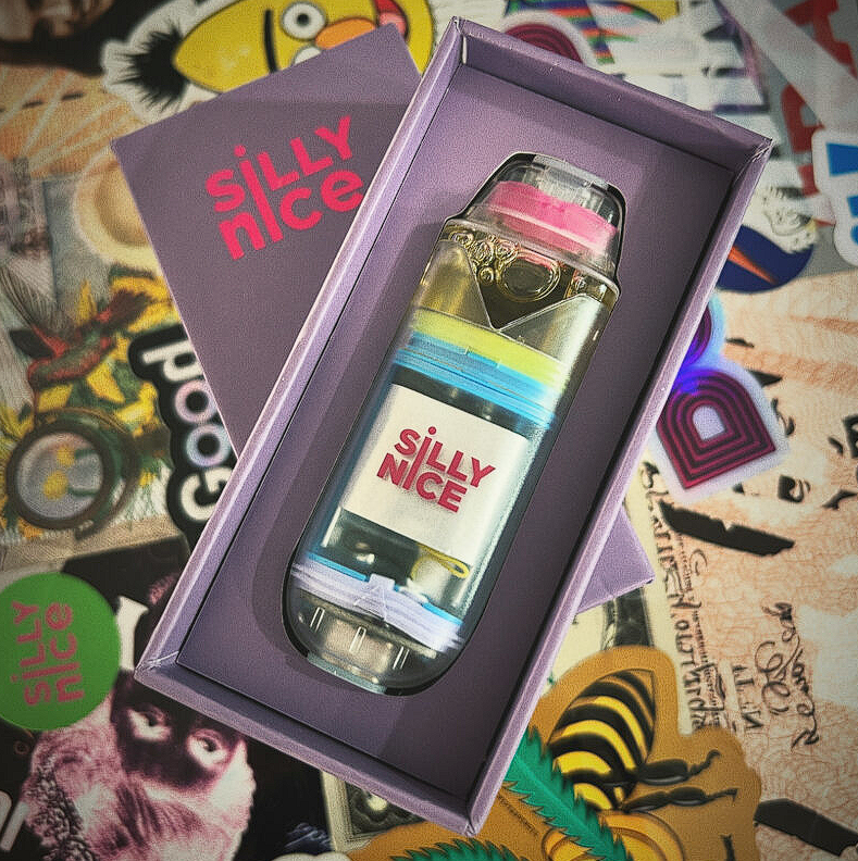 SillyNiceNYC's tweet image. SiLLY NiCE is thrilled to introduce 2 new products with 4 new flavors in the competitive New York State market. 

The 1G 510 Thread Vape Cartridge and 2G All-In-One Vapes are the perfect addition to the lineup. 🌿

🔹 1G 510 Thread Vape Cartridges

🍬 Runtz: Renowned for its…