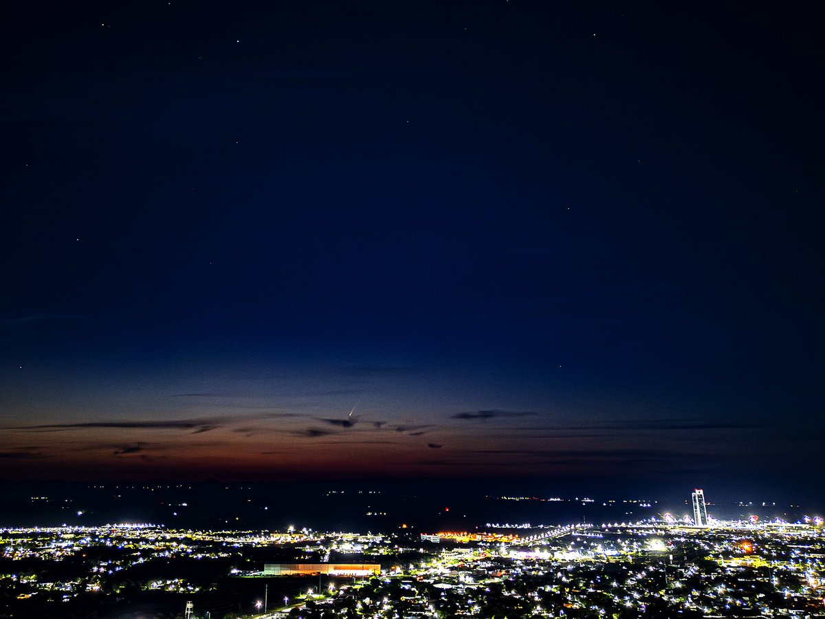 La mirada al #cometa #C/2023 #TuchinshanATLAS  #CometC2023A3 #comet esta mañana en #CdVictoria #CiudadVictoria #Tamaulipas #DJI #djimini3pro Iso 800 f.1.7 2”