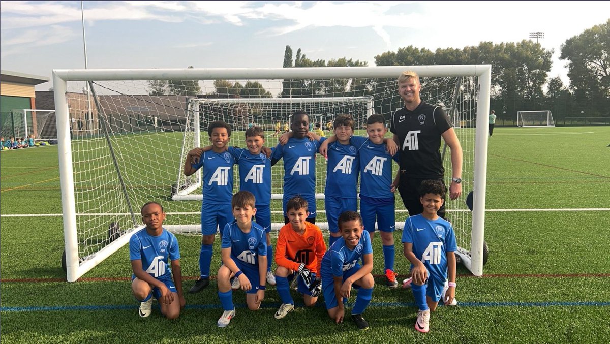 Congratulations to Southwark Primary U11 Boys team who won their first match of the season with an impressive 10-0 victory!

We'd like to think your kit sponsors have given you extra goal scoring power 😄