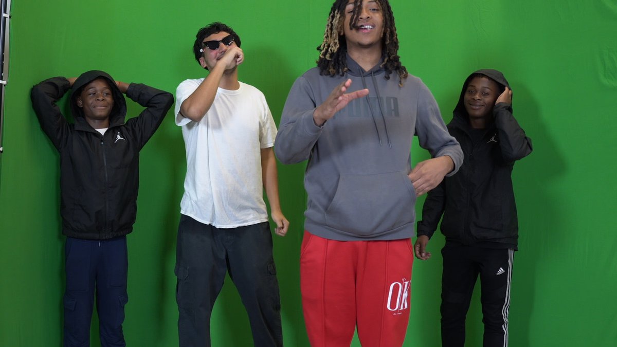 TCW_HeroProject's tweet image. Behind the scenes with our young men, heroes in training, as they refine their theatrical skills on the green screen! 🎭✨ This journey strengthens brotherhood and shows us that together, we can uplift our community. Keep shining, brothers! 💪 #HeroProject #Brotherhood