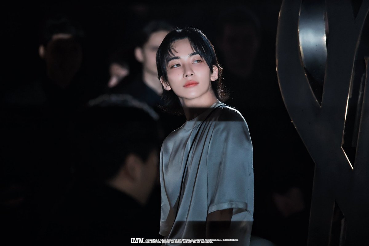 YSL…!!!

#SEVENTEEN     #JEONGHAN  #세븐틴     #정한
#AlwaysToYouHannie
#어디서라도부르자_정한아_생일축하해
