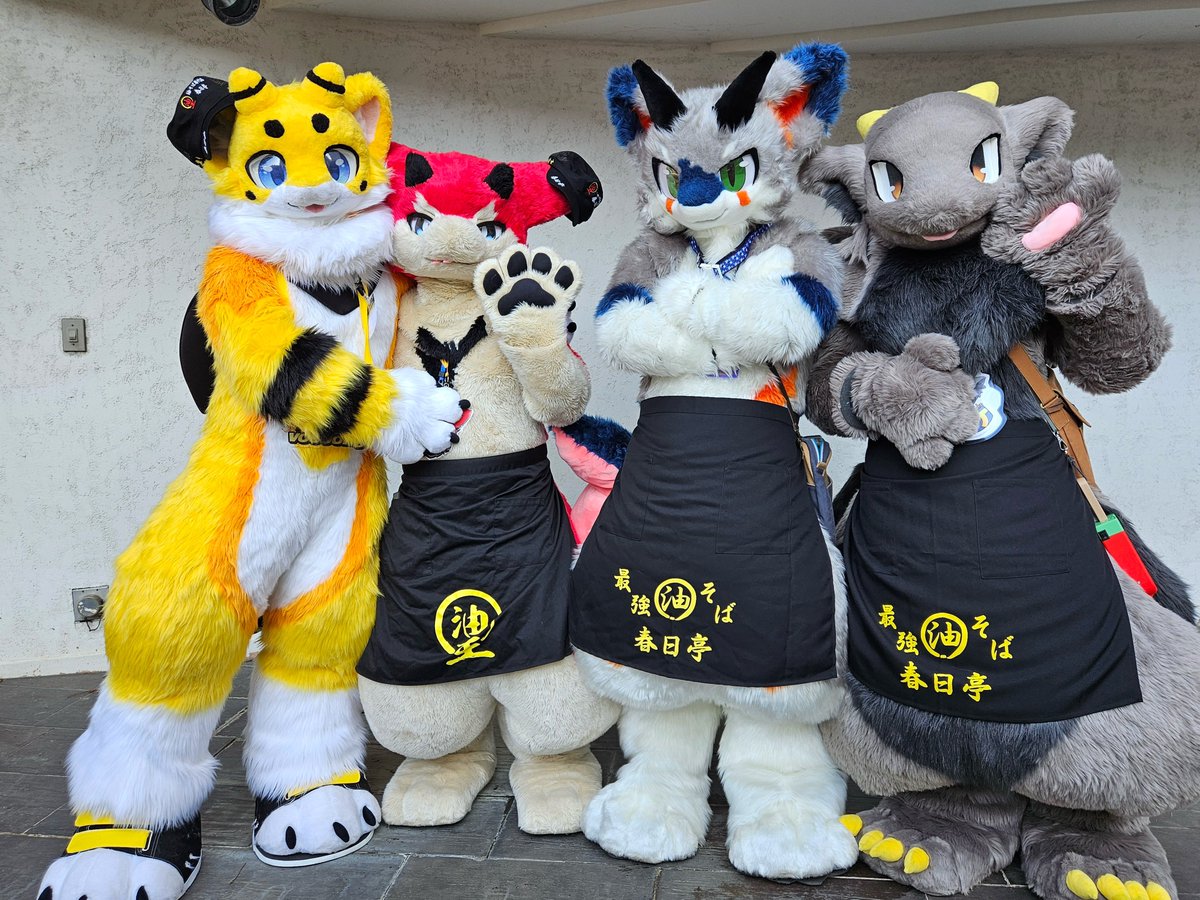 ghg80's tweet photo. フリントをお迎えして4年が経ちました！
この1年間は色んなイベントに参加したり春日亭合わせを開いたりと、ふりりや他の仔達と一緒にいっぱい楽しめました！
これからものそのそでわちゃわちゃなふりりをよろしくお願いしますー⁽´ᵕ`⁾🍁🌋✨ https://t.co/9QJpQnppOj