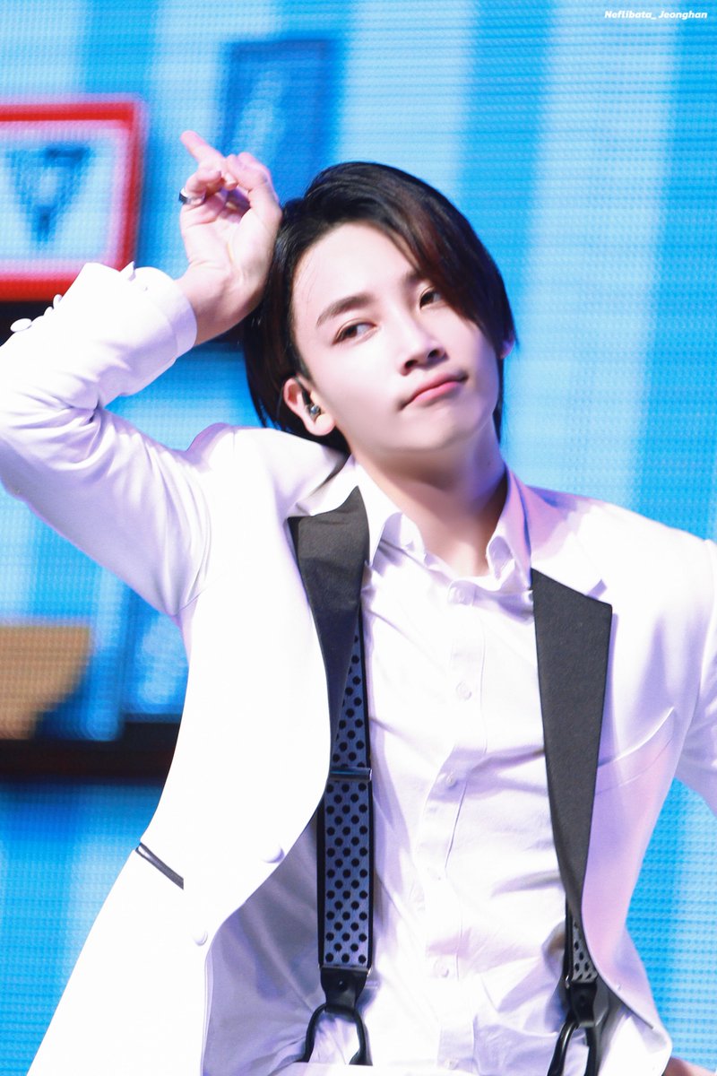 Neflibata_Jeonghan tweet media