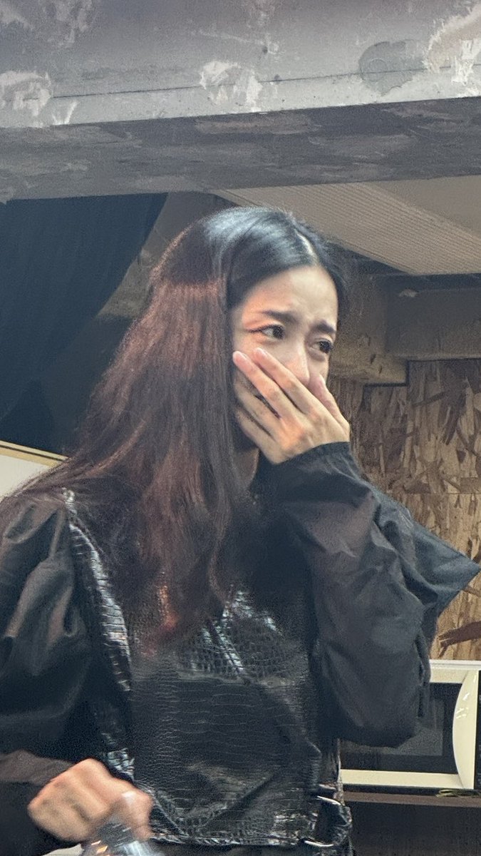 shizuki_k172's tweet image. 初日でした〜！
ご来場くださった皆様、ありがとうございました！

いやぁ今日もハプニングだらけでゲタゲタ笑ったわ🤣🤣🤣
普通の舞台だと思ってると風邪引きます！
お気を付けくださいませ🤟笑

そしてお知らせ漏れてましたが、上演時間は途中休憩込みで2時間ぐらいを予定してます！

#BATC