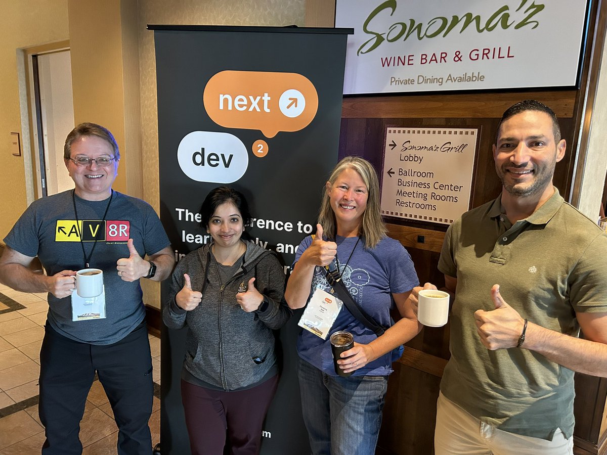 ericawoodsgo's tweet image. Meeting such incredible people from all across the world at the @dev2next conference!!! #techconferences