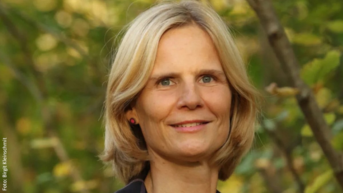 Thünen-Institut (@thuenen_aktuell) on Twitter photo Das <a href="/Thuenen_aktuell/">Thünen-Institut</a> bekommt eine neue Präsidentin: Prof. Dr. Birgit Kleinschmit übernimmt zum 1. Februar 2025 das Amt von Prof. Dr. Folkhard Isermeyer, der in den Ruhestand geht.
Das Thünen-Institut 🚜 🌳 🌊 sagt: Herzlich Willkommen! 💐
👉 thuenen.de/de/newsroom/de… Das <a href="/Thuenen_aktuell/">Thünen-Institut</a> bekommt eine neue Präsidentin: Prof. Dr. Birgit Kleinschmit übernimmt zum 1. Februar 2025 das Amt von Prof. Dr. Folkhard Isermeyer, der in den Ruhestand geht.
Das Thünen-Institut 🚜 🌳 🌊 sagt: Herzlich Willkommen! 💐
👉 thuenen.de/de/newsroom/de…