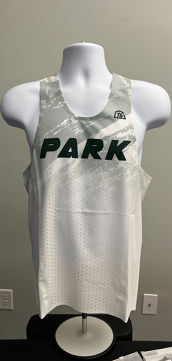 trackbarn's tweet photo. More Select Pro Kits Headed to the Lonestar State ππ₯π#Trackbarn #Elevate #Trackbarnfamily @TTFCA @TexasXCCoaches https://t.co/kYCBfQWkpw