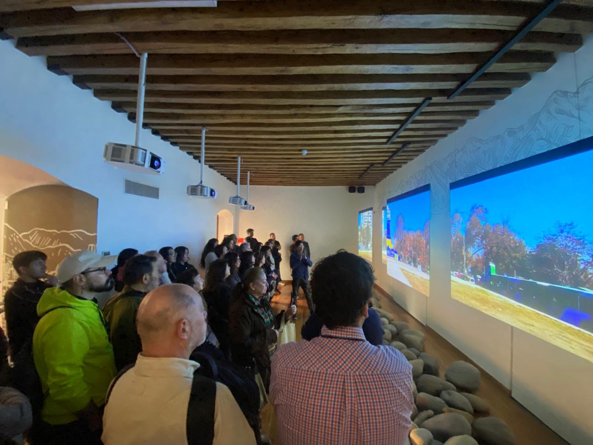 stgoturismo's tweet photo. Junto a Guías de Turismo, operadores turísticos y plataformas digitales, realizamos una visita especial al Museo de Santiago Casa Colorada. Durante la actividad, el director Andrés Mosqueira, expuso sobre el proyecto de restauración y luego condujo una visita guiada. https://t.co/CL08Fknf8G