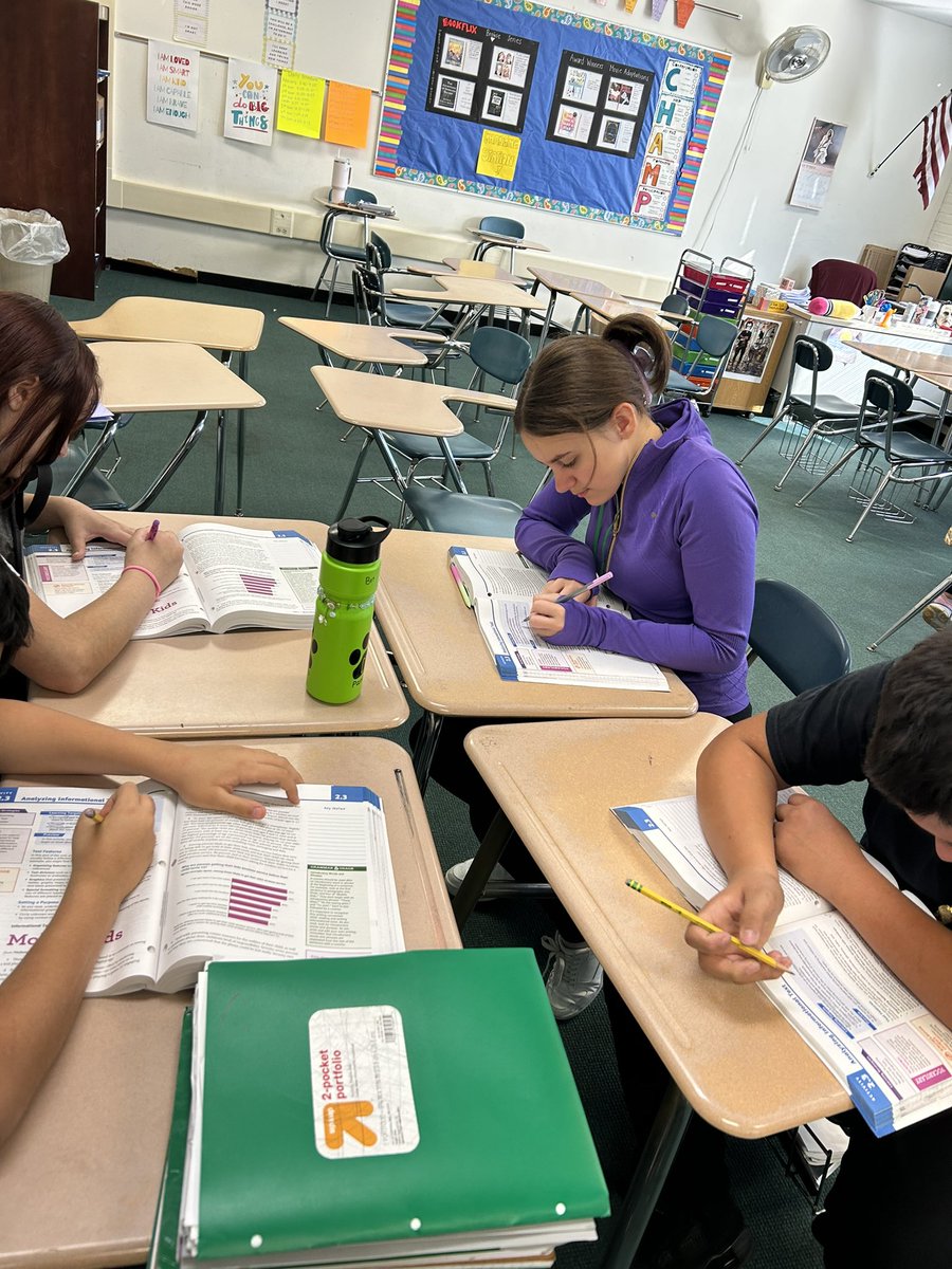 7th graders practice note taking with skeleton notes in ELA. #BeEvergreen 💚⭐️