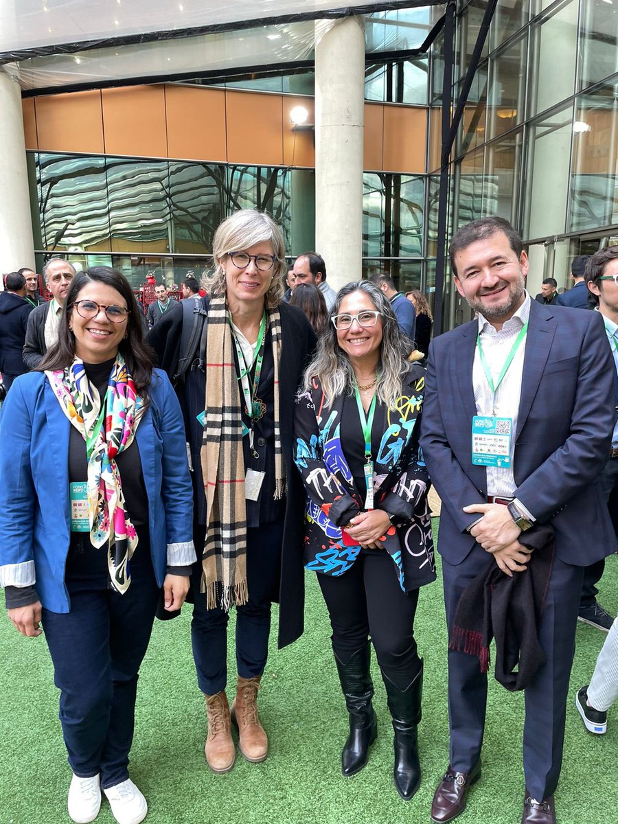 Ayer tuve la oportunidad de moderar un panel sobre innovación en la industria del packaging en #ForoREP2024 . Gracias <a href="/PaisCircular/">País Circular</a> por la invitación 👌🏾♻️ <a href="/fundacionchile/">Fundación Chile</a>