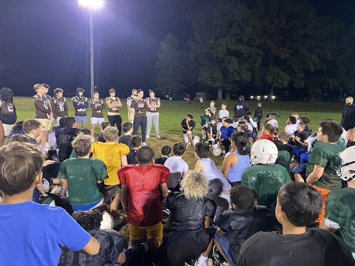 LehighFootball's tweet photo. Took some time out during the bye week to connect with local youth programs!

#GoLehigh #TheNest https://t.co/Nm4nxSZQHz