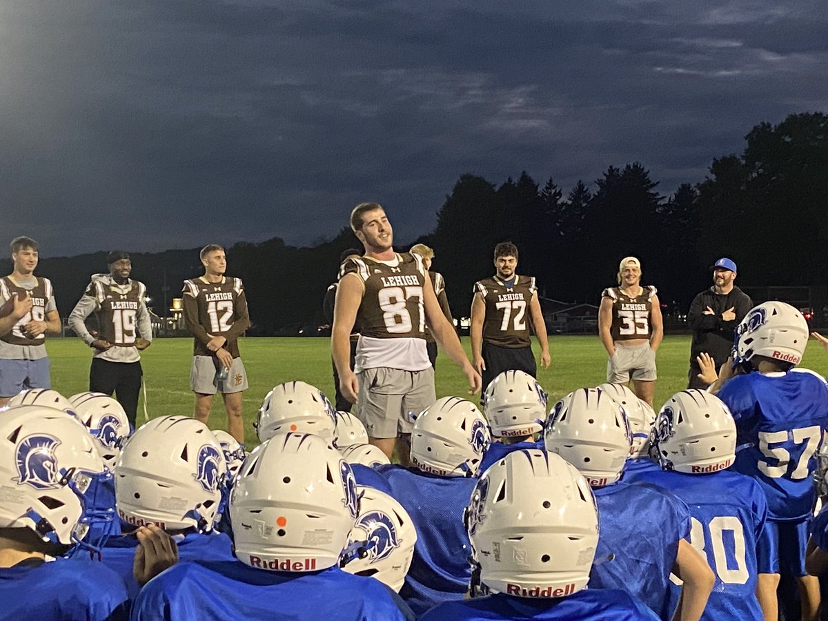 LehighFootball's tweet photo. Took some time out during the bye week to connect with local youth programs!

#GoLehigh #TheNest https://t.co/Nm4nxSZQHz