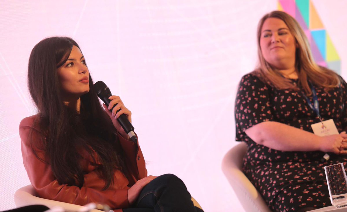 AiCon2024's tweet photo. The 'Al Now' stage will be featuring discussions on Industry Impacts,

Up first is the @TechFoundHer panel - Showcasing Al Founders Innovating with Al Right Now,

The panel will discuss why diversity is a super power, and why it's crucial that we contribute to the Al revolution. https://t.co/npb7WHXORm
