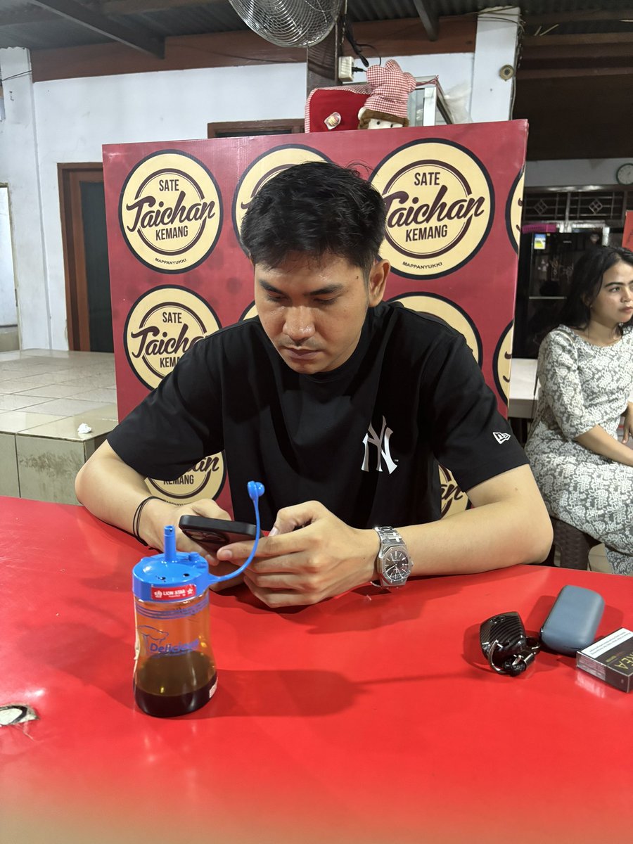 FstingMe's tweet photo. Adakah #gaymakassar #makasargay https://t.co/UyCzP3wCLE
